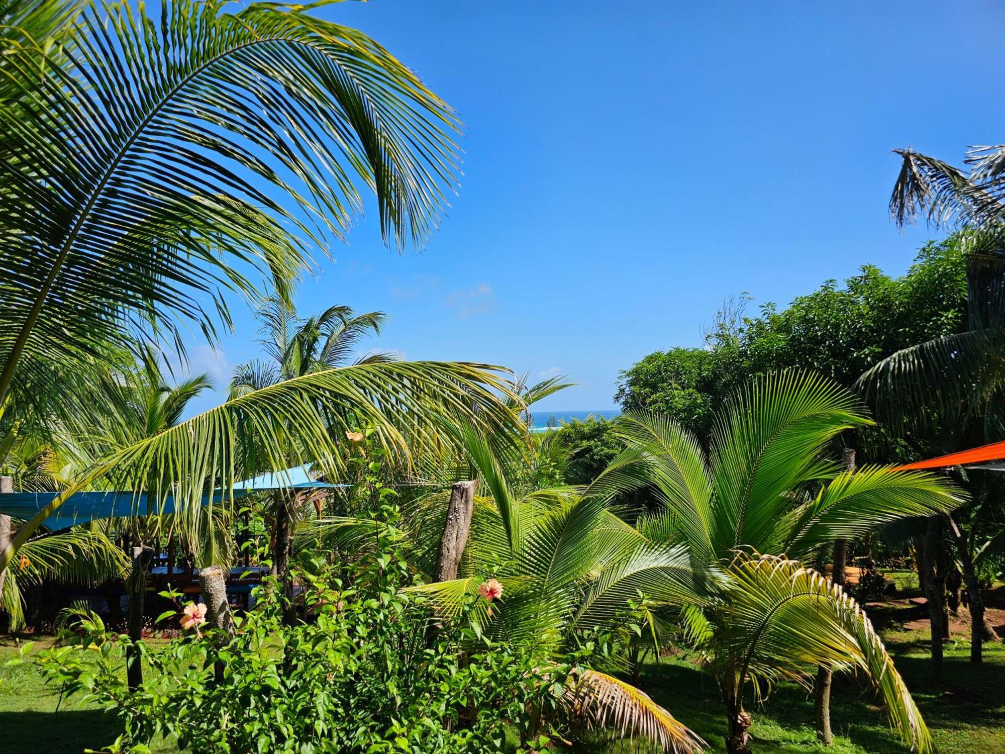 Отель The Lighthouse Retreat, Little Corn Island, Nicaragua Экстерьер фото